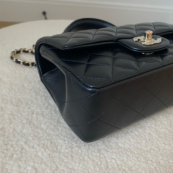 ✨Chanel Mini Classic Flap Bag with Top Handle - Picture 3 of 9